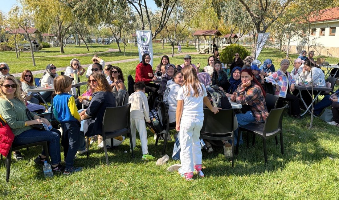 Afyonkarahisar Kent Konseyi Kadın Meclisi tarafından “Birlikte örelim, birlikte tanışalım”