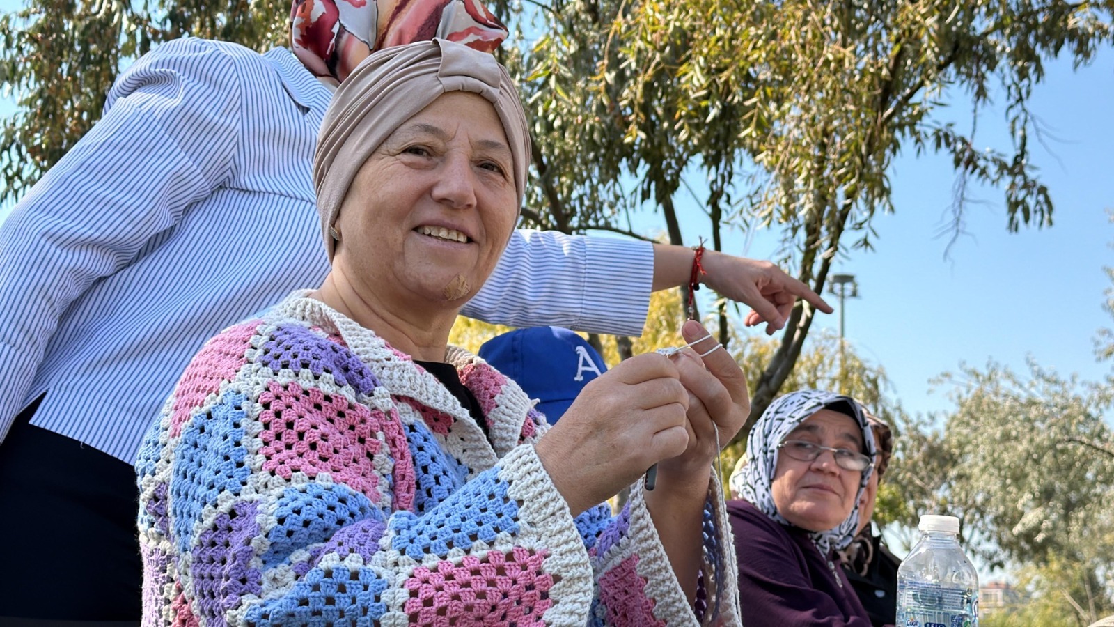 Kadınlar tanışmak ve dayanışmak için ilmek attı 2 Kadınlar tanışmak ve dayanışmak için ilmek attı