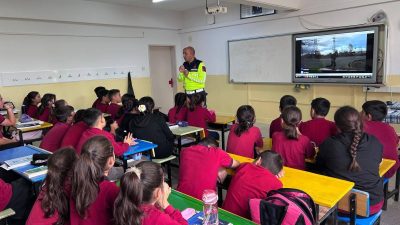 Afyonkarahisar İl Jandarma Komutanlığı tarafından trafik güvenliği bilincinin küçük yaşlarda
