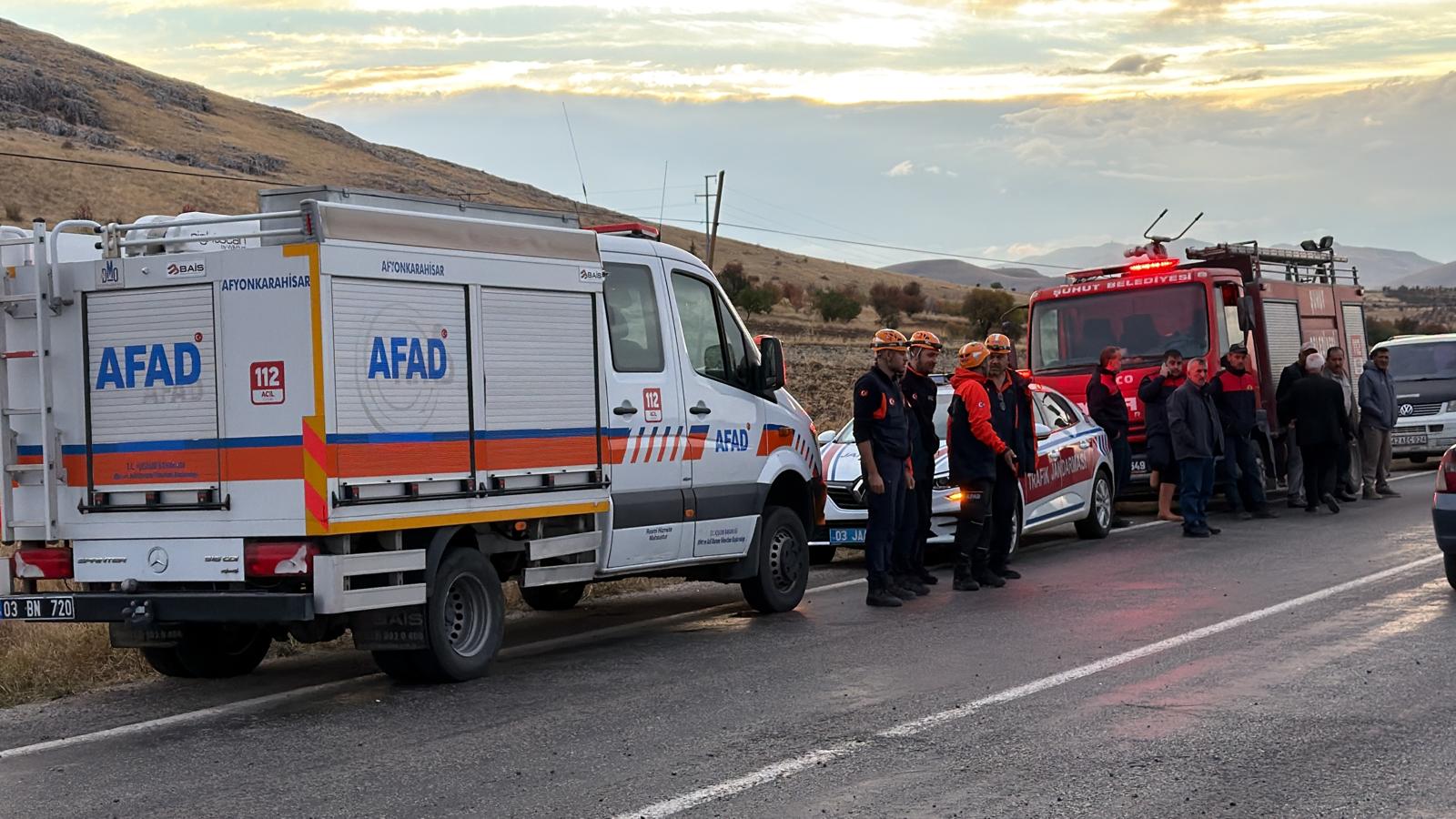 Şuhut’ta işçi servisi devrildi: 1 Ölü, 1'i ağır 27 yaralı
