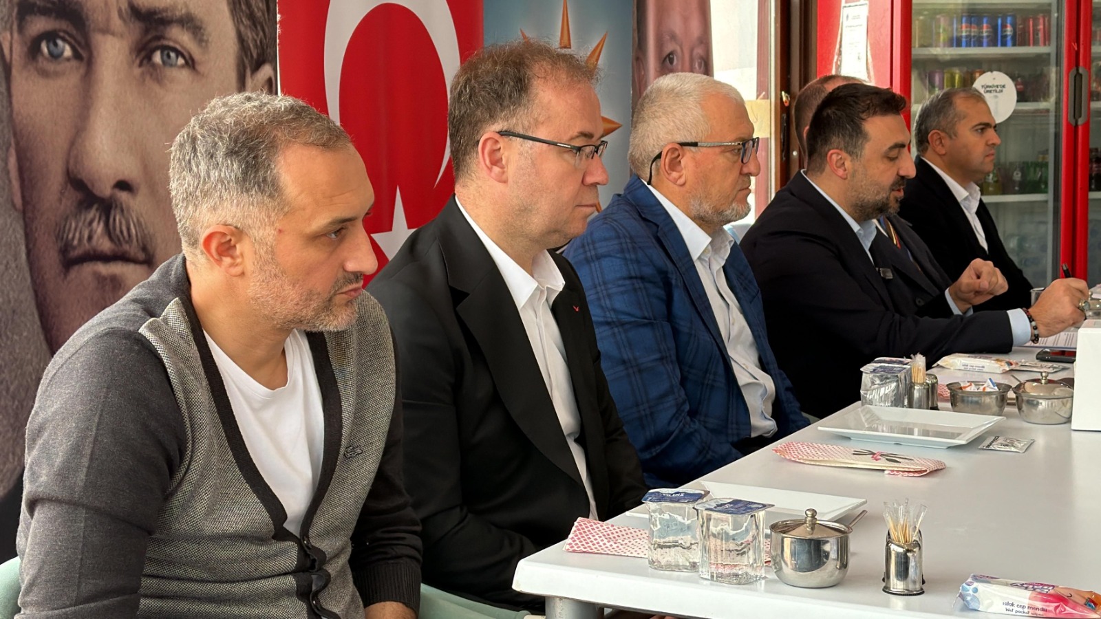 AK Parti’den basın buluşması 1 AK Parti’den basın buluşması