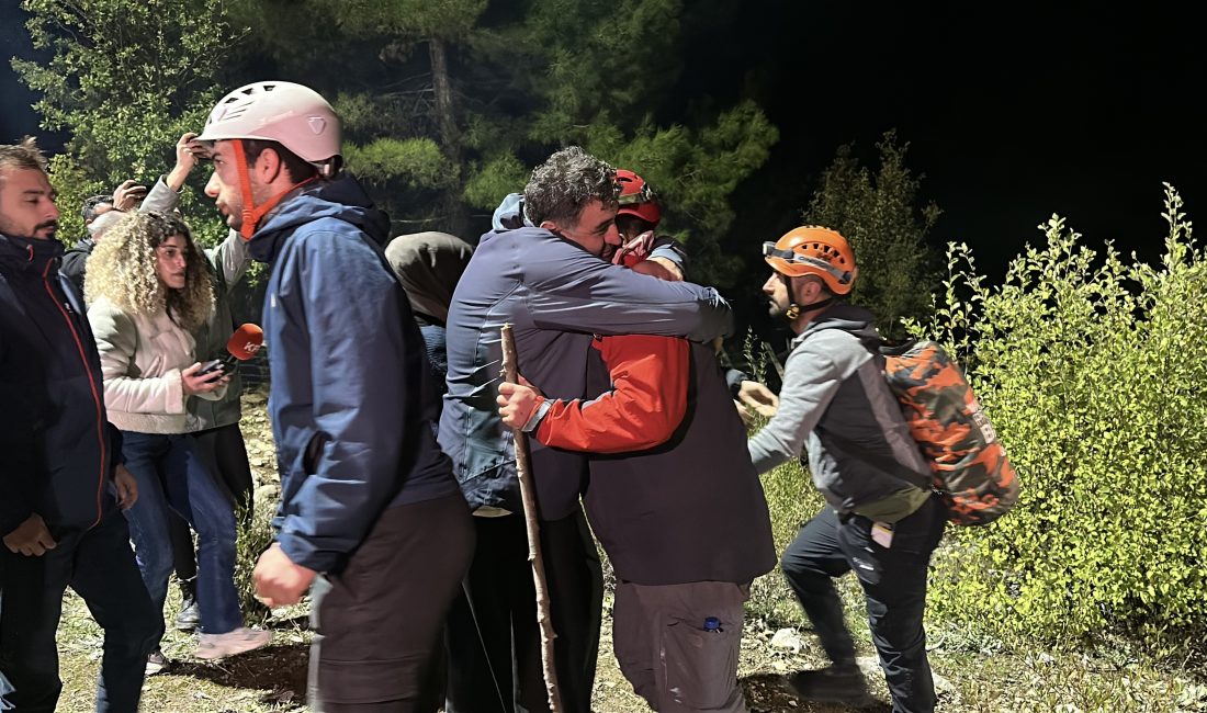 Isparta’nın Sütçüler ilçesindeki Yazılı Kanyon’da mahsur kalan 10 İHH gönüllüsünün