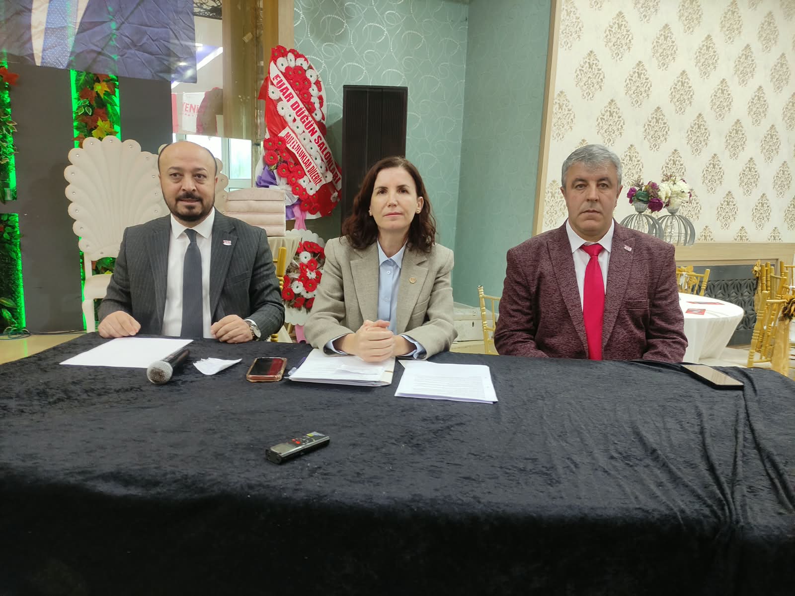 Yeni Parti Afyonkarahisar’da genel kurul heyecanı 7 Yeni Parti Afyonkarahisar’da genel kurul heyecanı