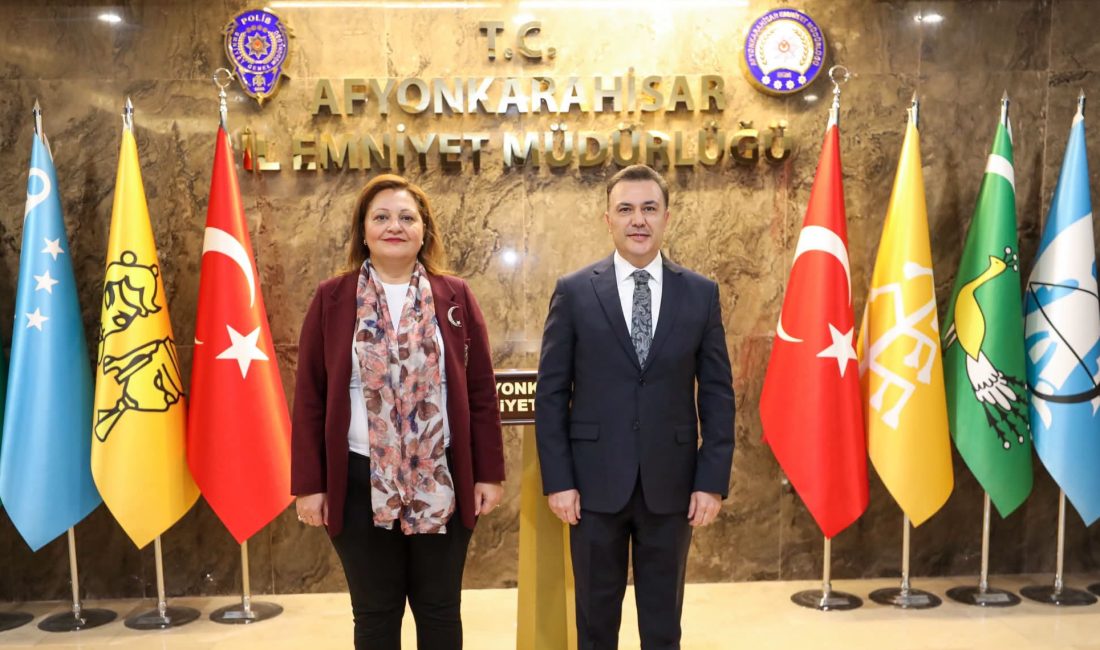 Afyonkarahisar Belediye Başkanı Burcu Köksal, göreve başlayan İl Emniyet Müdürü