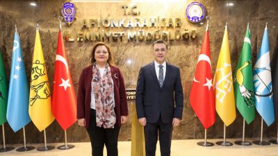 Afyonkarahisar Belediye Başkanı Burcu Köksal, göreve başlayan İl Emniyet Müdürü