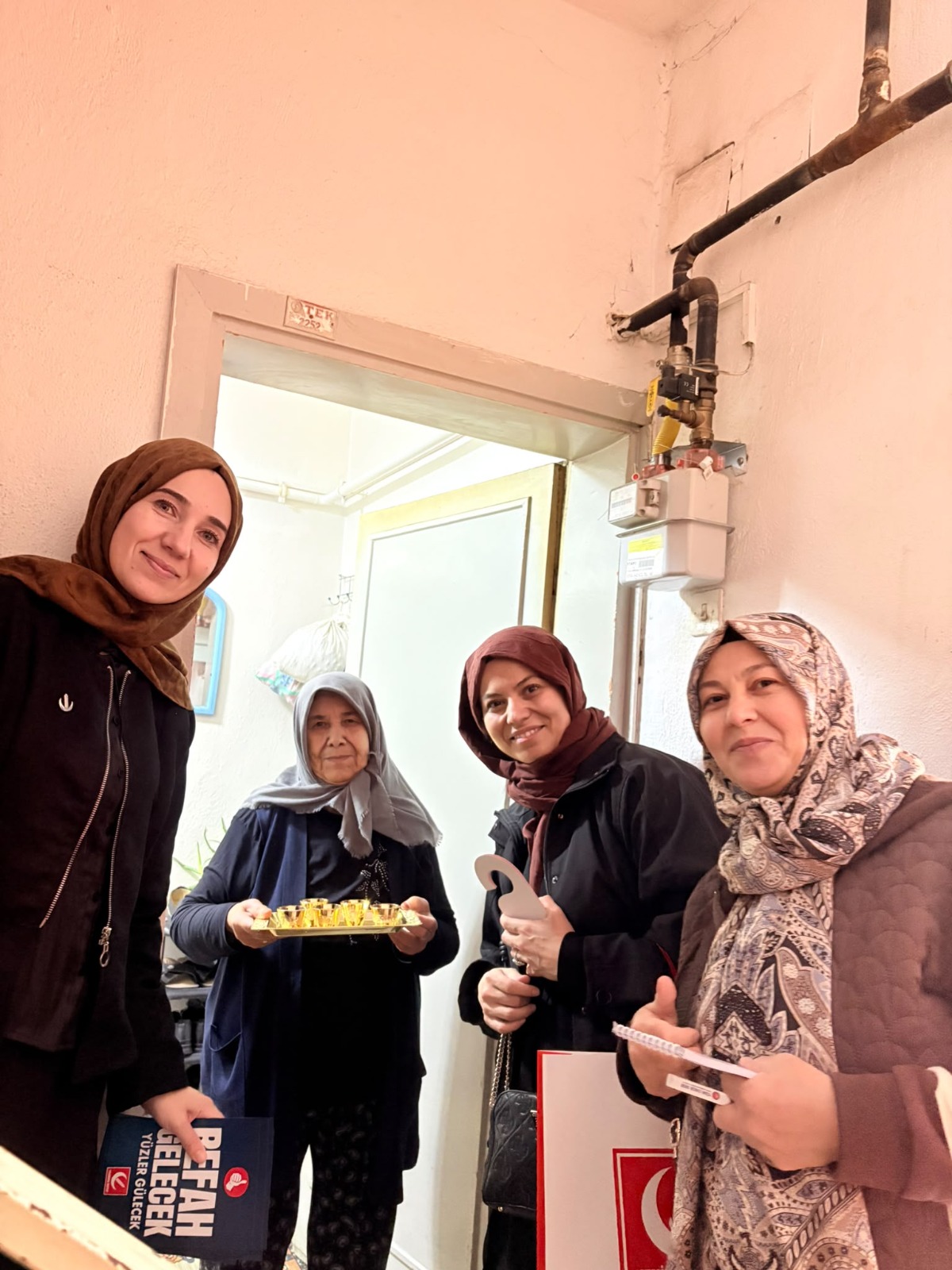 Yeniden Refah Partisi Kadın Kolları, Afyon’da sahada 1 Yeniden Refah Partisi Kadın Kolları, Afyon’da sahada