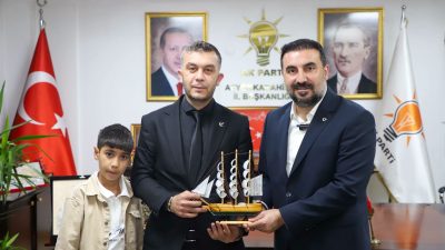 Yeniden Refah Partisi Afyonkarahisar İl Başkanı Fehmi Güray Çakır ve