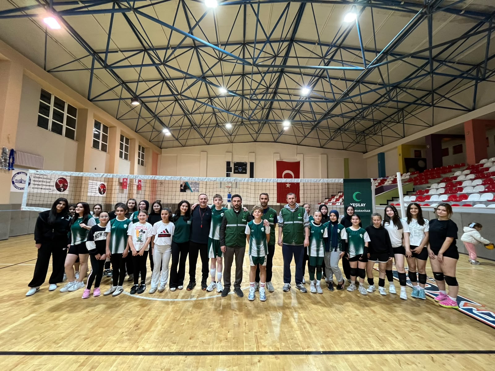 Yeşilay Afyonkarahisar Şubesi tarafından çocukları ve gençleri sporla buluşturmak, sağlıklı