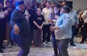 Afyonkarahisar’ın Bolvadin ilçesinde düğünlerdeki danslarıyla tanınan M. Ali Gürbüz ve