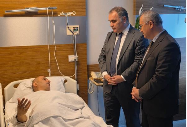 Afyonkarahisar Vali Yardımcısı Mustafa Demir ve İl Müdürü Bilal Erdoğan,