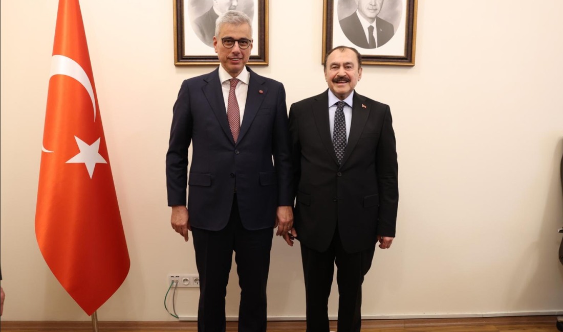 Eski Orman ve Su İşleri Bakanı Prof. Dr. Veysel Eroğlu,