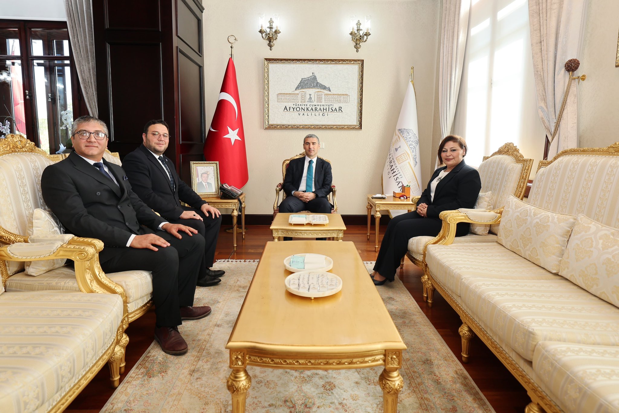 Vali Aktaş, sendika temsilcilerini makamında ağırladı
