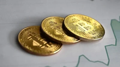 Kripto para piyasasında hareketlilik sürerken, bitcoinin fiyatı eylül ayındaki güçlü