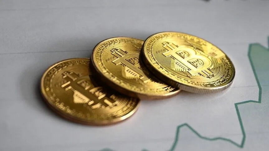 Kripto para piyasasında hareketlilik sürerken, bitcoinin fiyatı eylül ayındaki güçlü