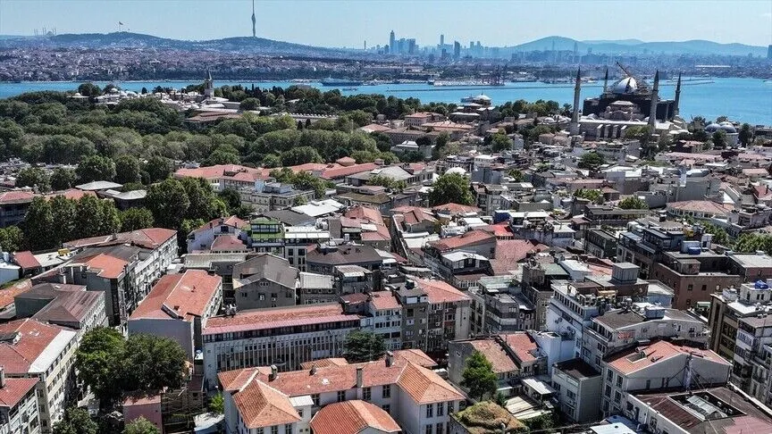 İstanbul'un tarihi ilçelerinden Fatih'te 1850 yılında "Sıbyan Mektebi" olarak eğitim
