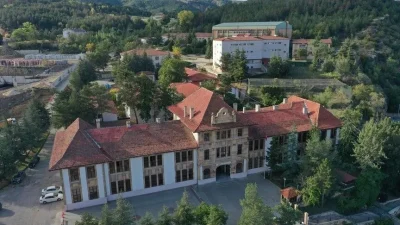Kastamonu'da 1869 yılında gençlerin meslek sahibi olması amacıyla kurulan Taşmektep