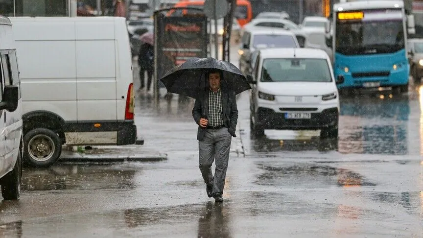 Erzurum, Kars ve Tunceli'de sağanak etkili oluyor.

