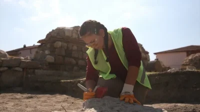 Niğde'nin Bor ilçesine bağlı Kemerhisar beldesindeki Tyana Antik Kenti'nde yer