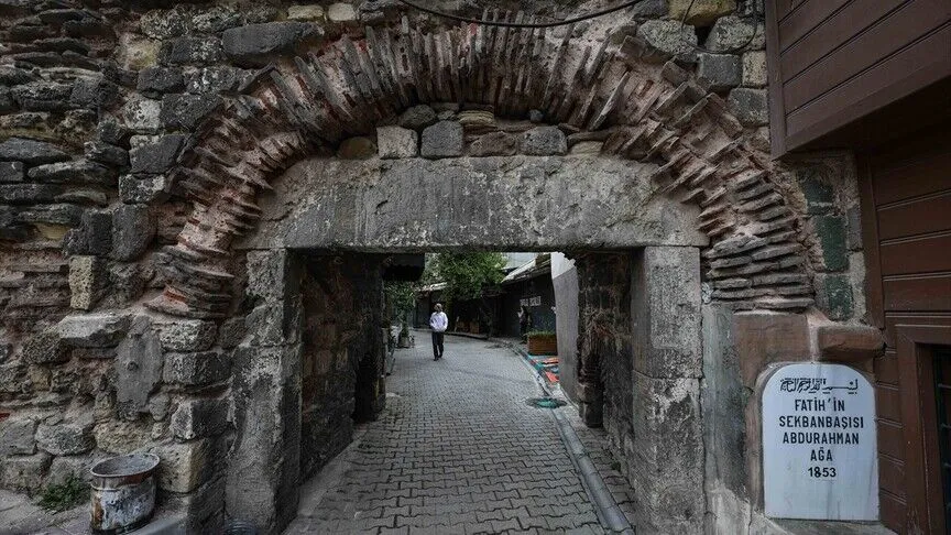 Roma'dan Bizans'a, Osmanlıdan Cumhuriyet'e uzanan tüm medeniyetlerin izlerini taşıyan İstanbul'un