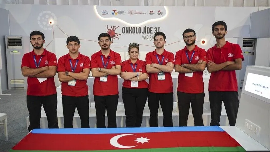 Azerbaycan Devlet Ekonomi Üniversitesi Bilgisayar Bilimleri Bölümü öğrencisi Aşurbey Memmedzade'nin