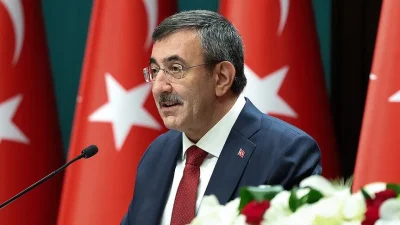 Cumhurbaşkanı Yardımcısı Cevdet Yılmaz, 11 Aralık 2025'te finans zirvesinde yaptığı