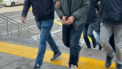 İçişleri Bakanlığı, Jandarma Genel Komutanlığı ekiplerince 9 ilde nitelikli dolandırıcılık