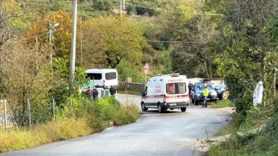 İstanbul ile Kocaeli il sınırındaki bölgede sel sularına kapılan 2