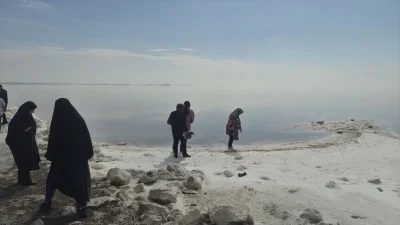 İran'ın Batı Azerbaycan eyaletindeki dünyanın ikinci büyük tuz gölü olan