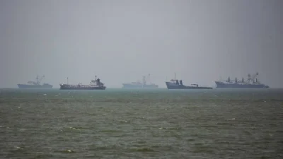 İran'ın, ABD'nin deniz ablukasına karşılık Hürmüz Boğazı ve çevresindeki gemilere