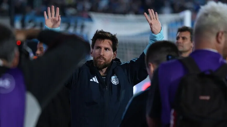 39 yaşındaki yıldız futbolcu Lionel Messi, Arjantin'in Benin'i 3-0 yendiği