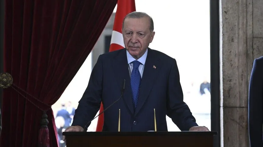 Cumhurbaşkanı Erdoğan, 29 Ekim Cumhuriyet Bayramı dolayısıyla Anıtkabir’i ziyaretinde, "Milli