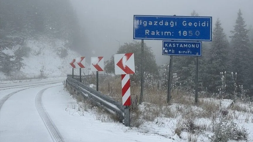 Kastamonu'nun yüksek kesimlerinde etkili olan kar yağışı sonrası Ilgaz Dağı
