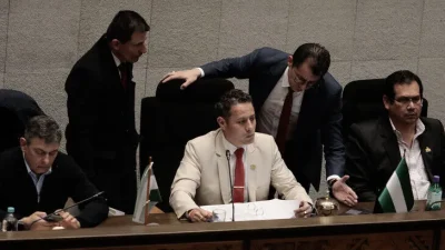 Edmand Lara, yetkililerin sahte suçlamalar hazırladığını iddia ediyor.