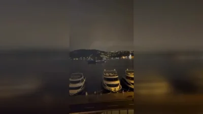 İstanbul Boğazı'nda sürüklenen konteyner gemisi Kıyı Emniyeti ekiplerinin müdahalesiyle emniyete