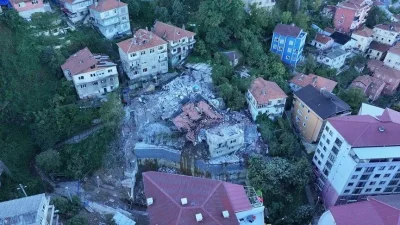 Zonguldak'ta 1 kişinin hayatını kaybettiği, 1 kişinin yaralı kurtarıldığı çöken